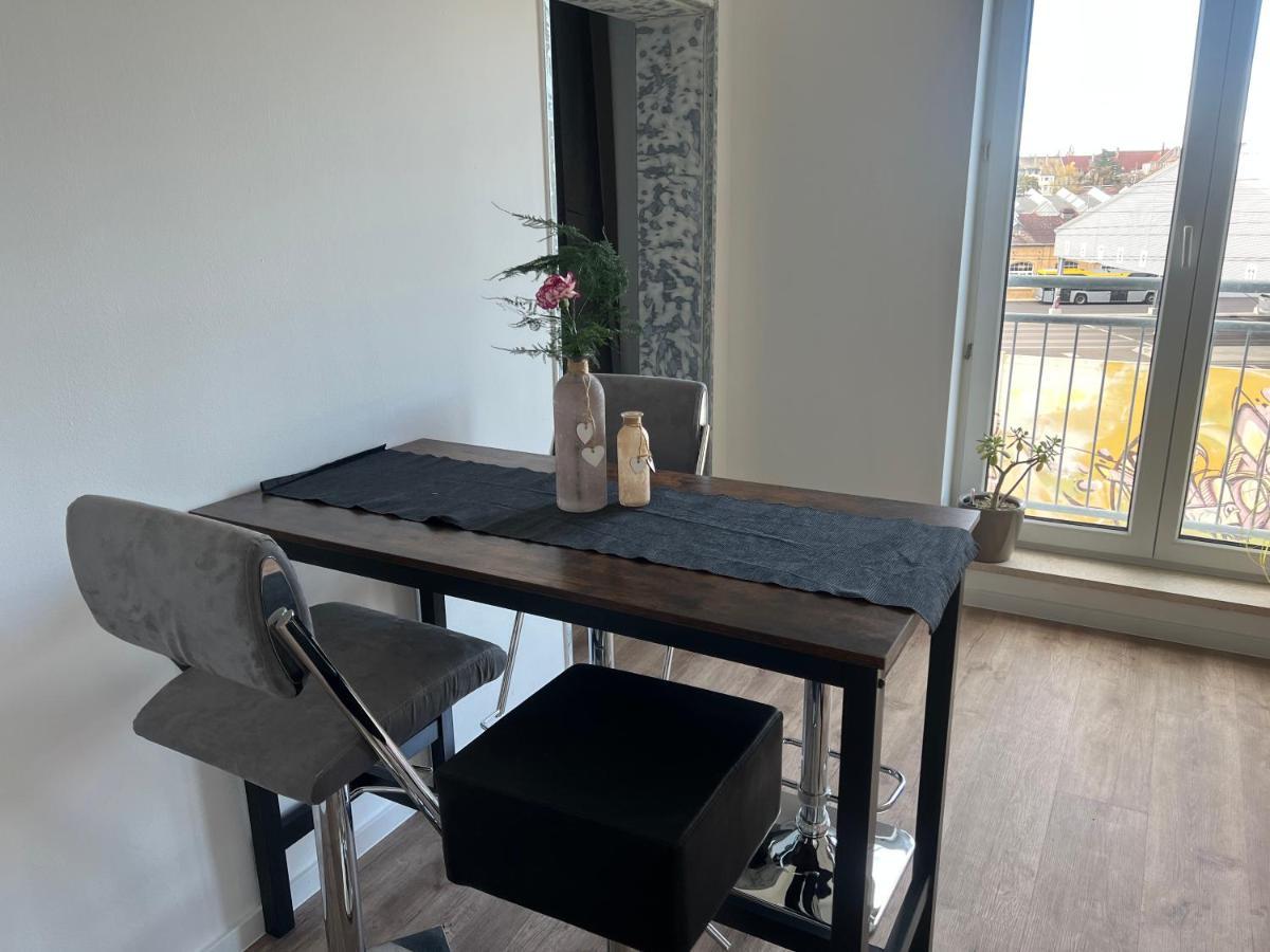 Apartment Juna Mit Tg Stellplatz ไลป์ซิก ภายนอก รูปภาพ
