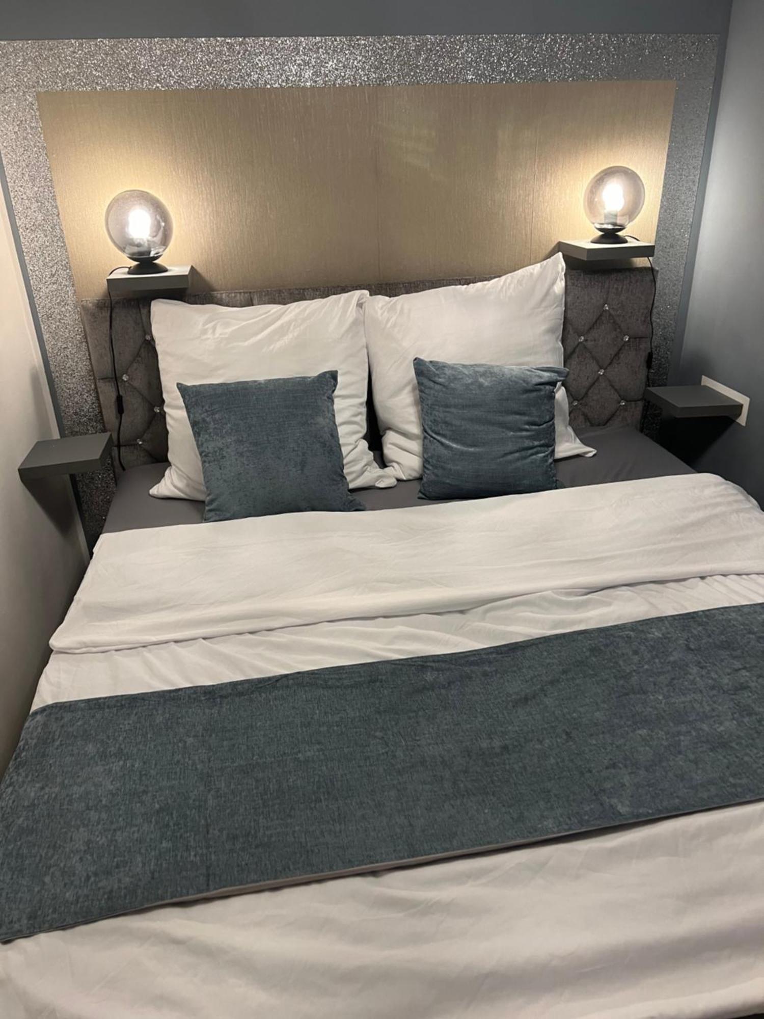 Apartment Juna Mit Tg Stellplatz ไลป์ซิก ภายนอก รูปภาพ